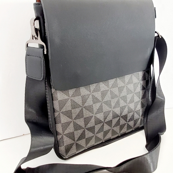 Classic Fashion Men's Black Messenger Expandable Crossbody Shoulder Bag - Picture 2 of 12